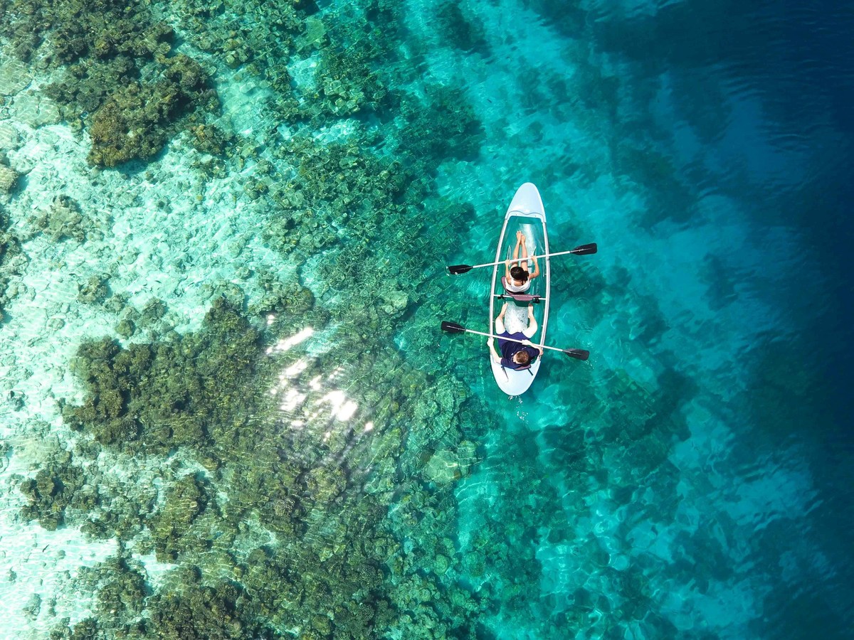 Der Indische Ozean verspricht wunderschöne Strände und türkisblaues Wasser.