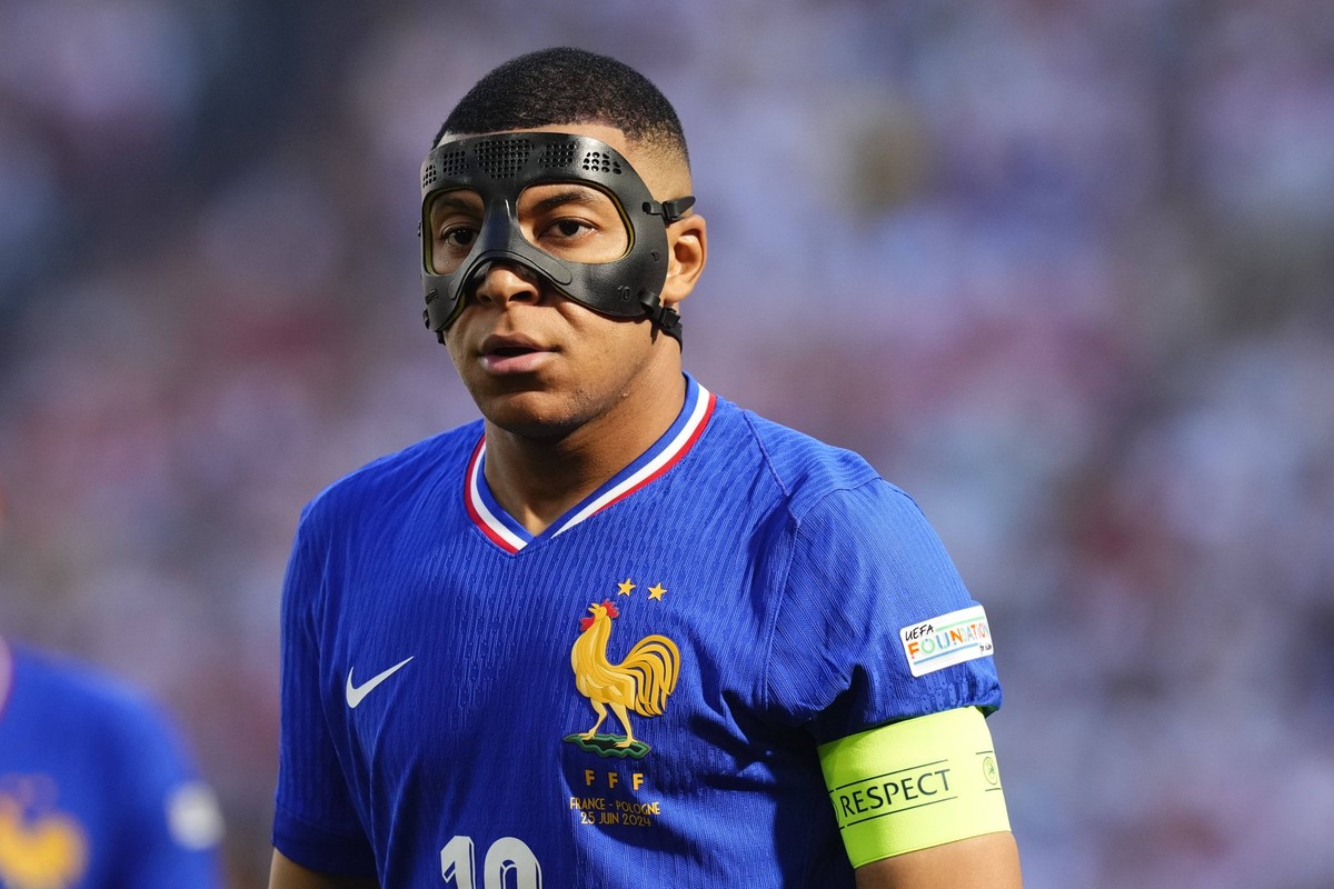France v Poland: Group D - UEFA EURO, EM, Europameisterschaft,Fussball 2024 Kylian Mbappe centre-forward of France and Real Madrid prior the UEFA EURO 2024 group stage match between France and Poland  ...