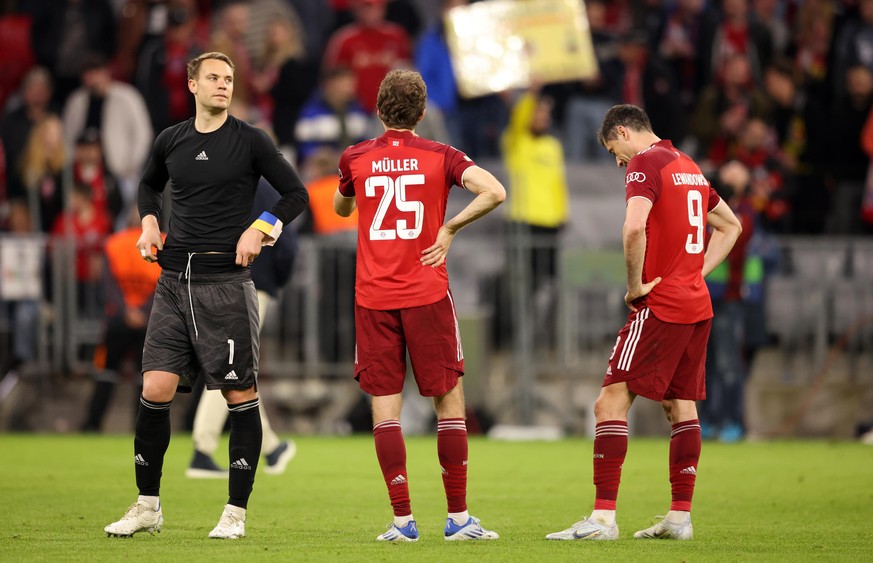 Manuel Neuer, Thomas Müller und Robert Lewandowski (v.l.n.r.) nach dem Ausscheiden in der Champions League. Alle drei haben nur noch ein Jahr Vertrag beim FCB. 