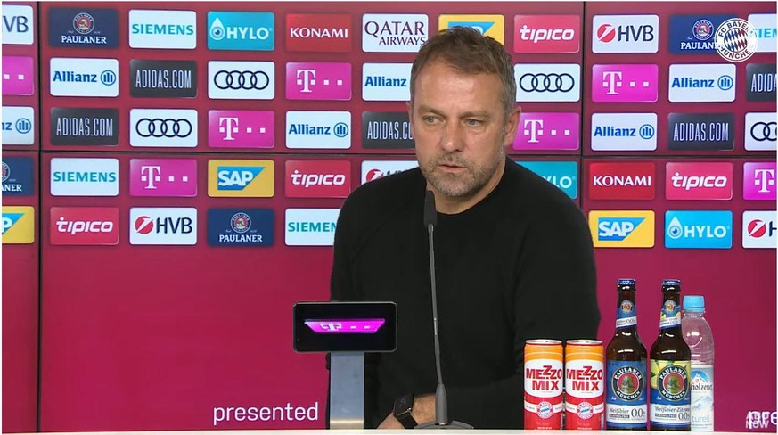 Bayern-Trainer Hansi Flick auf der Pressekonferenz vor dem Spiel gegen den VfB Stuttgart.