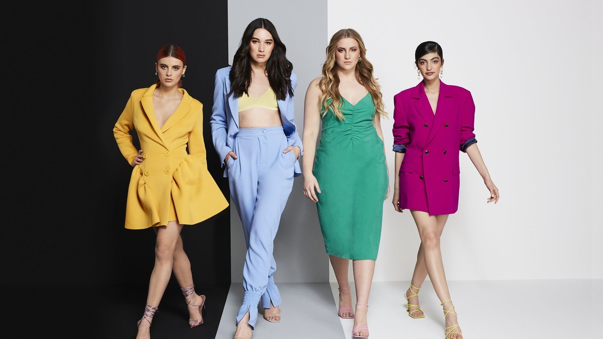 Titel: Germany's Next Topmodel - by Heidi Klum; Staffel: 16; Person: v.l.n.r.:; Romina; Alex; Dascha; Soulin; Copyright: (c) ProSieben/Marc Rehbeck; Fotograf: Marc Rehbeck; Bildredakteur: Susanne ...