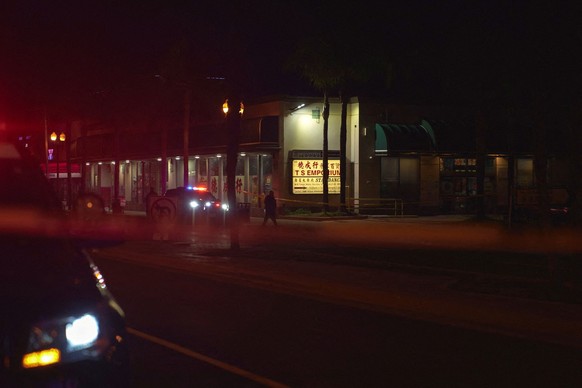 Police respond to a shooting with multiple casualties in Monterey Park, California, U.S. January 21, 2023. REUTERS/Allison Dinner REFILE - CORRECTING CITY