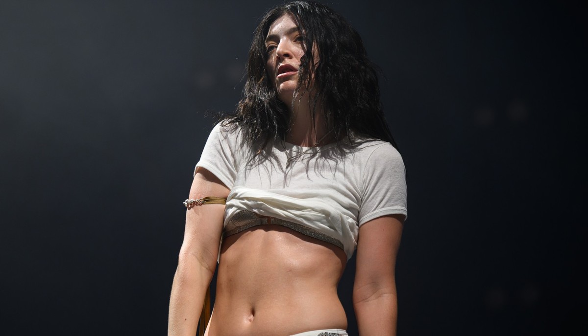GLASTONBURY, ENGLAND - JUNE 27: New Zealand singer/songwriter Lorde performs on the Woodsies stage during day three of Glastonbury festival 2025 at Worthy Farm, Pilton on June 27, 2025 in Glastonbury, ...