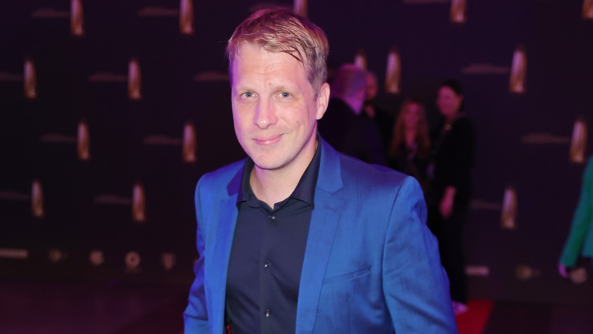COLOGNE, GERMANY - SEPTEMBER 14: Oliver Pocher attends the German Television Award (Der Deutsche Fernsehpreis) at MMC Studios on September 14, 2022 in Cologne, Germany. (Photo by Justin Sammer/Getty I ...