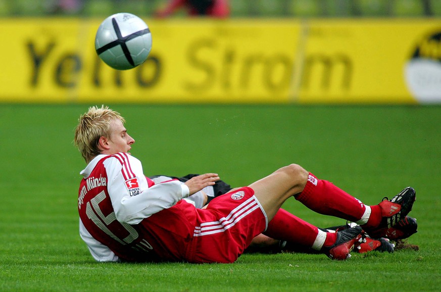 Tobias Rau und der Damoklesfußball.