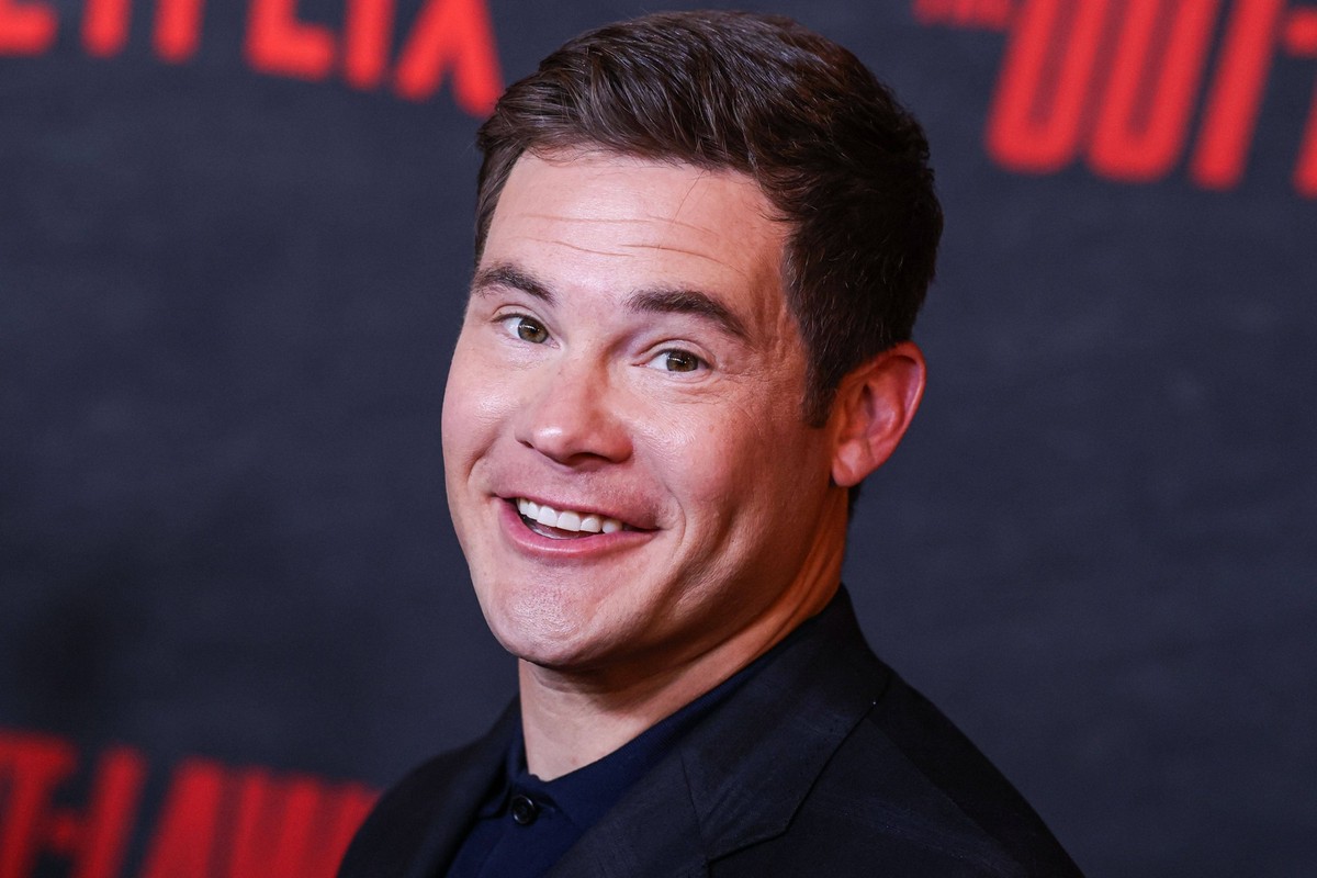 Los Angeles Premiere Of Netflix s The Out-Laws American actor, comedian, singer, screenwriter and producer Adam DeVine arrives at the Los Angeles Premiere Of Netflix s The Out-Laws held at Regal LA Li ...