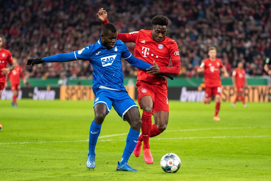 Ihlas Bebou TSG 1899 Hoffenheim und Alphonso Davies FC Bayern Muenchen. Deutschland, Muenchen, 05.02.2020, FuBa, DFB-Pokal: FC Bayern Muenchen vs TSG 1899 Hoffenheim, Allianz Arena DFL/DFB REGULATIONS ...