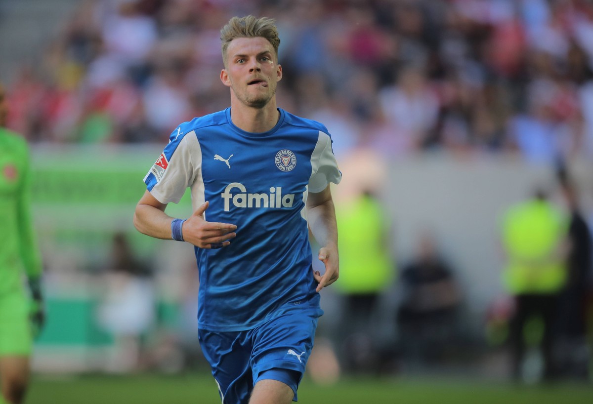 Duesseldorf, Germany 06.05.2018, 2. Bundesliga 33. Spieltag, Fortuna Duesseldorf - Holstein Kiel, Torjubel 1-1 Marvin Ducksch (Kiel). ( DeFodi512 *** Duesseldorf Germany 06 05 2018 2 Bundesliga 33 Mat ...
