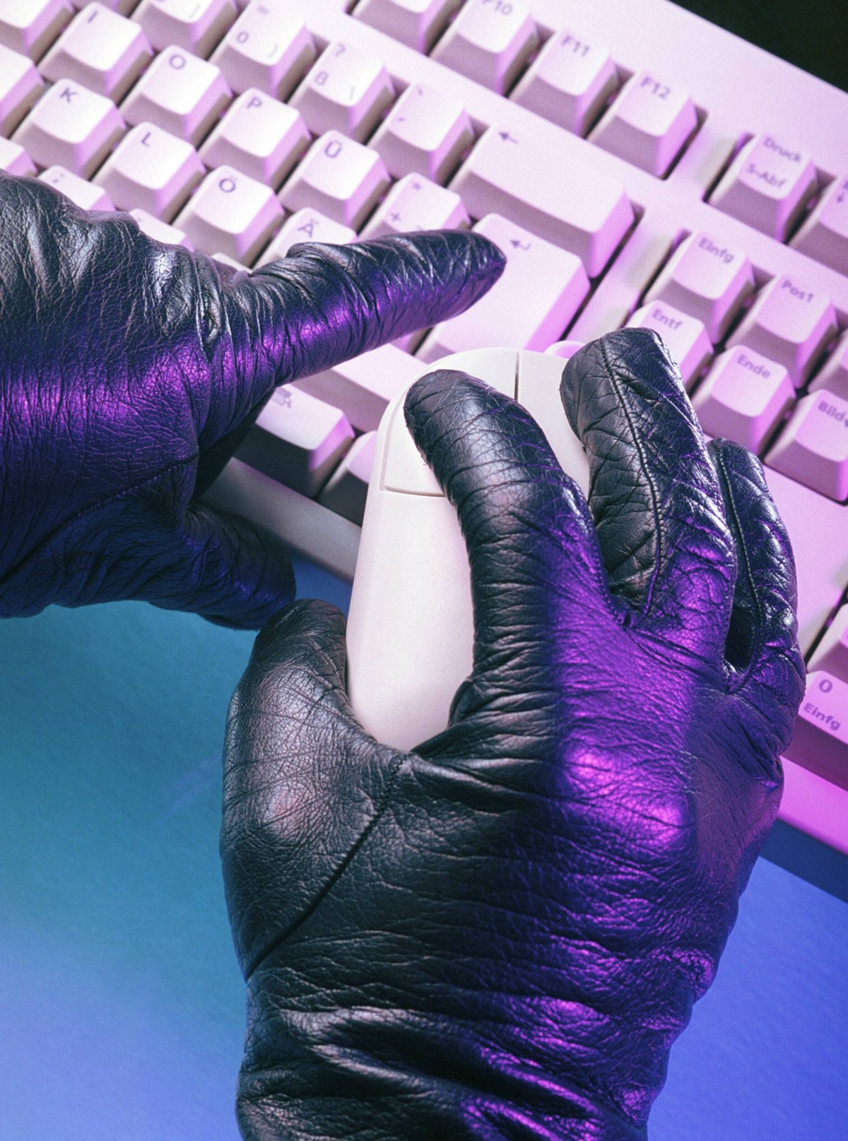 COMPUTER, Hand mit Tastatur und Maus