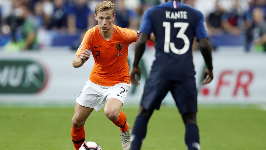 (L-R) Frenkie de Jong of Holland, Ngolo Kante of France during the UEFA Nations League A group 1 qualifying match between France and The Netherlands on September 09, 2018 at Stade de France in Saint D ...
