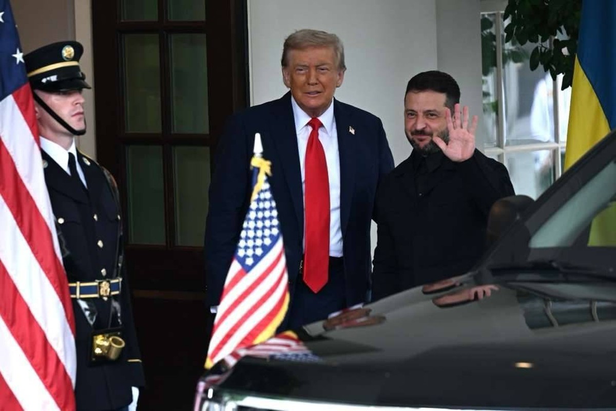 Ukrainian President Zelenskyy meets with US President Donald Trump WASHINGTON DC, US - AUGUST 18: Ukrainian President Volodymyr Zelenskyy meets with US President Donald Trump in Washington D.C., Unite ...