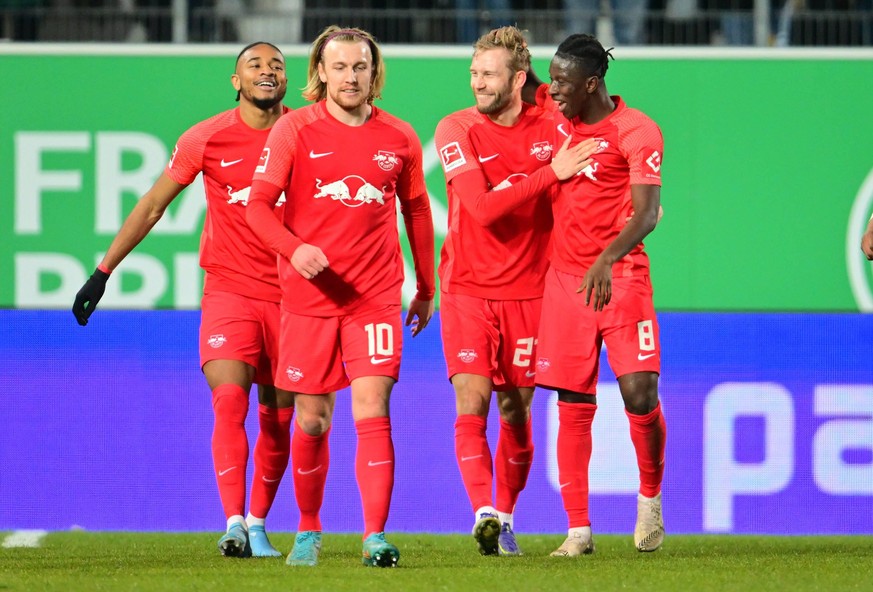 Christopher Nkunku (l.) und Konrad Laimer (2. v.r.) könnten in Zukunft beim FC Bayern München jubeln.