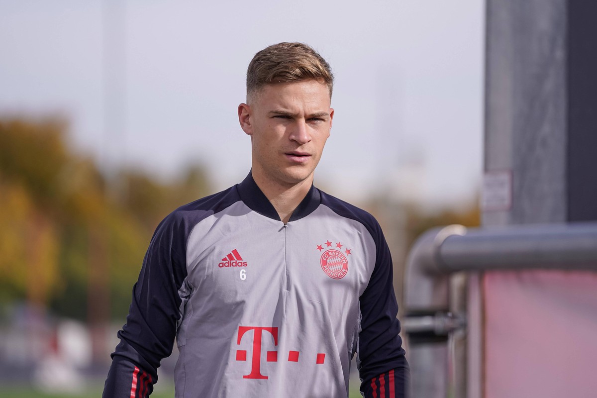 Joshua KIMMICH Bayern Muenchen, Aktion,Einzelbild,angeschnittenes Einzelmotiv,Portraet,Portrait,Porträt. Abschlusstraining vor dem CL Spiel FC Bayern Muenchen-Atletico Madrid Fussball Champions League ...