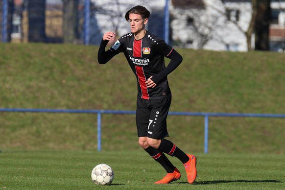 Marc Martin Lamti ( Leverkusen ) am Ball, Fussball - U19 Bundesliga West Saison 2018/2019 - MSV Duisburg vs. Bayer 04 Leverkusen, Duisburg , BSA Westender Strasse 36, 16.02.2019 , DFB regulations proh ...