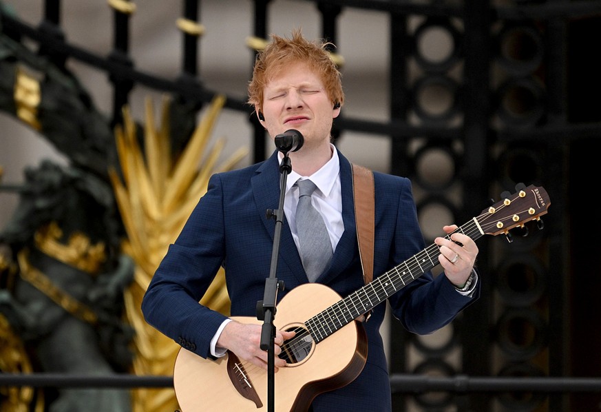 LONDON, ENGLAND - JUNE 05: Ed Sheeran performs during the Platinum Pageant on June 05, 2022 in London, England. The Platinum Jubilee of Elizabeth II is being celebrated from June 2 to June 5, 2022, in ...