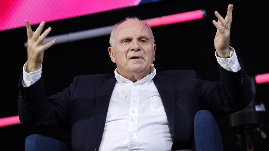 Uli Hoeneß bei Europas führender Digitalisierungsinitiative auf Entscheider-Level DIGITAL X in der Koelnmesse. Köln, 08.09.2021 *** Uli Hoeneß at Europes leading digitalization initiative at decision- ...