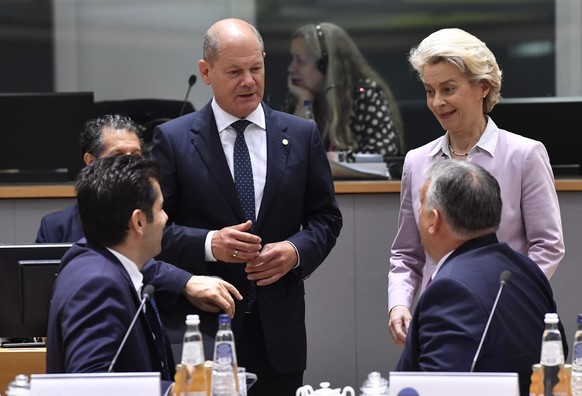 German Chancellor Olaf Scholz, second left, and European Commission President Ursula von der Leyen, right, speak with Hungary&#039;s Prime Minister Viktor Orban, second right, and Bulgaria&#039;s Prim ...