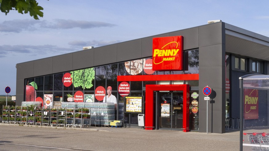 Penny Markt, Filiale *** Penny Market, Branch Office PUBLICATIONxINxGERxSUIxAUTxHUNxONLY 1065517218