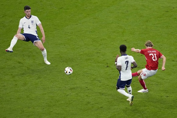Morten Hjulmand, giocatore della Danimarca, ha segnato il primo gol della sua squadra durante la partita del Gruppo C tra Danimarca e Inghilterra al Campionato di calcio Euro 2024 a Francoforte, in Germania, giovedì 20 giugno.