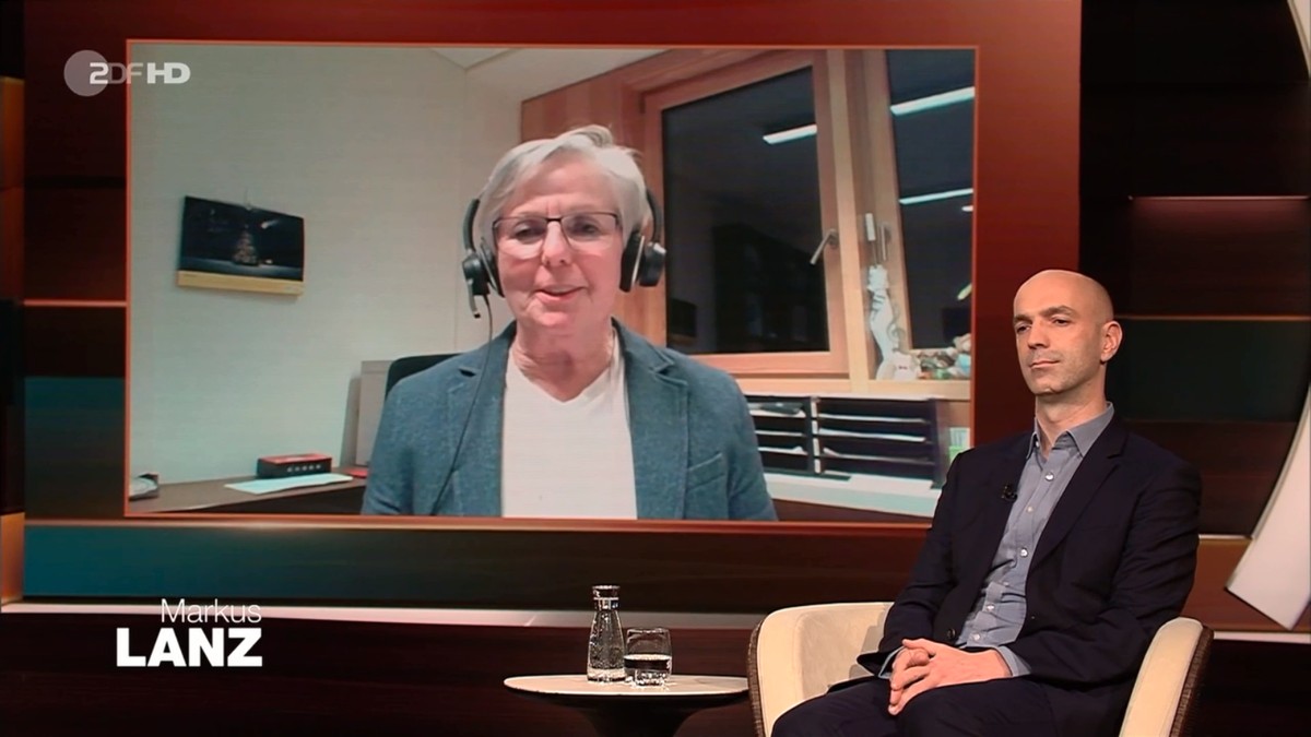 Zugeschaltet ins Studio: Rita Röhrl (r.) aus Regen.