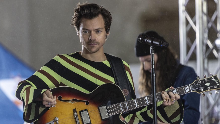 Harry Styles performs new songs from his upcoming album &quot;Harry's House&quot; as well as some oldies for TODAY's show Citi Summer Concert Series at Rockefeller Plaza. More than six thousand fans a ...