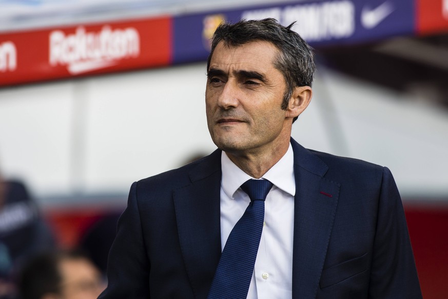 October 28, 2018 - Barcelona, Catalonia, Spain - Ernesto Valverde from Spain of FC Barcelona Barca during the Spanish championship La Liga football match El Classico between FC Barcelona and Real Soci ...