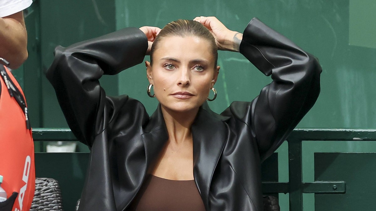 Sophia Thomalla Schauspielerin und Freundin von Alexander Zverev sitzt in der Loge, TERRA WORTMANN Open 2024, Oscar Otte vs Alexander Zverev, Gerry-Weber-Stadion, 18.06.2024, Halle, Deutschland. *** S ...