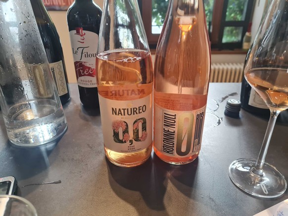 Weintasting mit dem &quot;Kolonne Rosé Provence 2021&quot; und dem &quot;Torres Rosé Natureo&quot; von Kolonne Null.