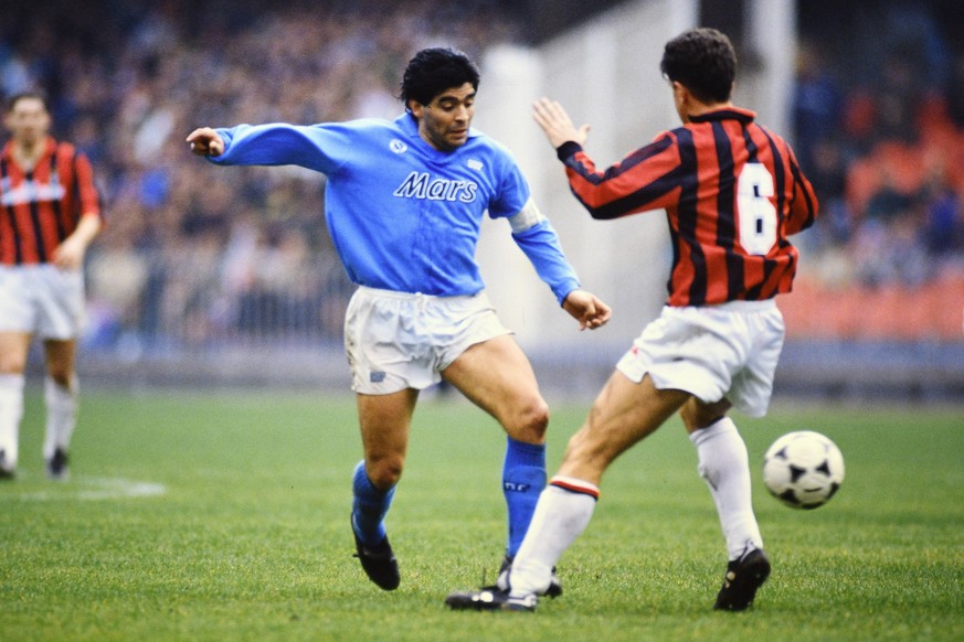 DIEGO MARADONA, Napoli, Italian Cup, Semi Final, Napoli vs Milan 1-3, Napoli COPPA ITALIA 1989-90 SEMI FINALE NAPOLI-MILAN 1-3 PUBLICATIONxNOTxINxITA