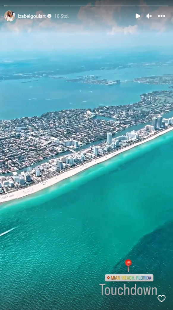 Izabel Goulart filmt den Landeanflug auf Miami.
