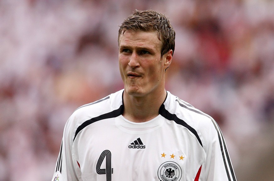 Robert Huth war damals mit 21 beim FC Chelsea eins der größten deutschen Abwehrtalente. 