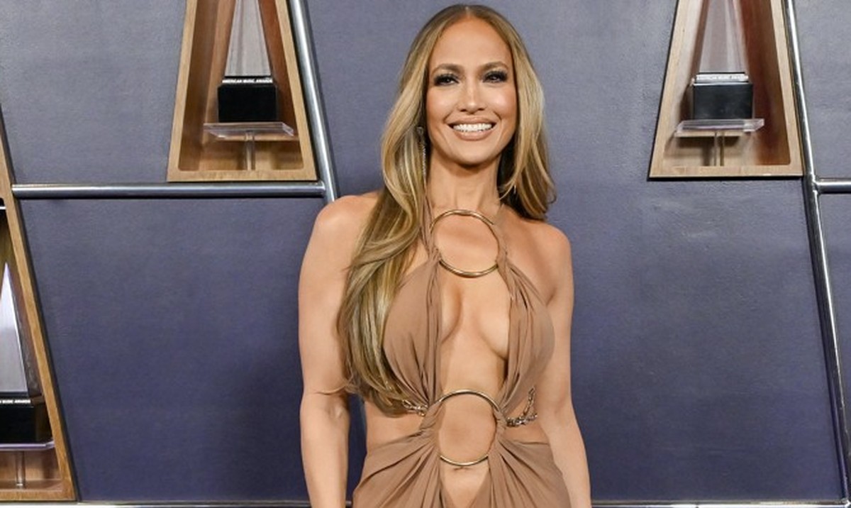 LAS VEGAS, NEVADA - MAY 26: (EDITORIAL USE ONLY) Host Jennifer Lopez attends the 2025 American Music Awards at Fontainebleau Las Vegas on May 26, 2025 in Las Vegas, Nevada. (Photo by David Becker/Gett ...