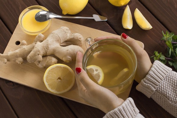lemon tea on wooden table