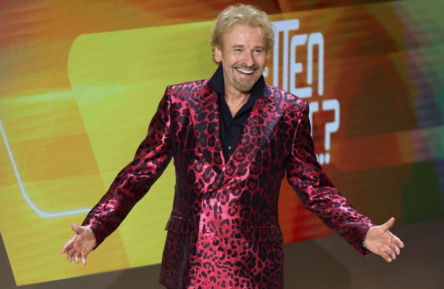 FRIEDRICHSHAFEN, GERMANY - NOVEMBER 19: Thomas Gottschalk is seen on stage during the &quot;Wetten, dass...?&quot; Live Show on November 19, 2022 in Friedrichshafen, Germany. (Photo by Andreas Rentz/G ...