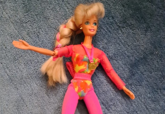 Die Aerobic-Puppe war eine Barbie mit beweglichen Gliederkörpern.