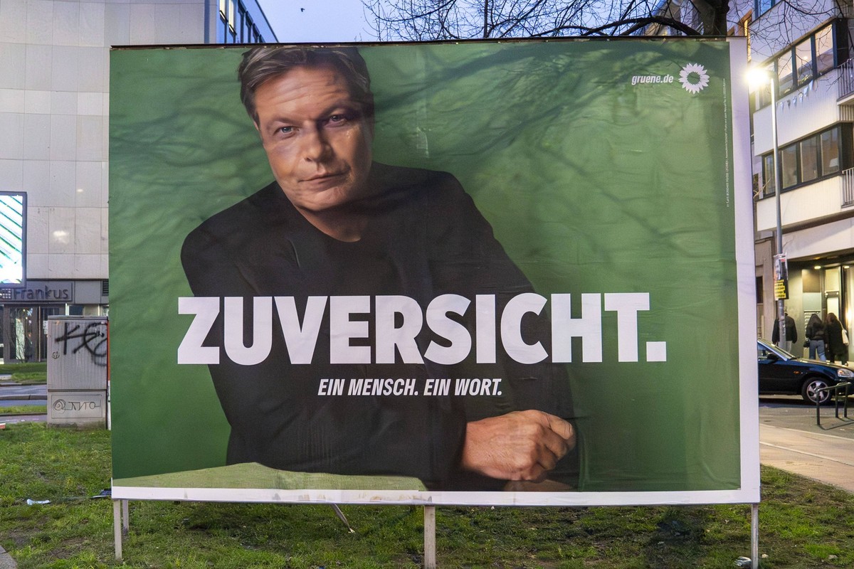 Wahl zum 21.Deutschen Bundestag am 23.02.2025 in Deutschland im Bild: Grossflächenplakat der Wahlplakat Robert Habeck vom Bündnis 90 die Grünen zur Wahl des Deutschen Bundestag am 23. Februar 2025 *** ...