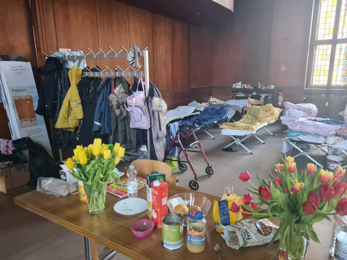 Der Schlafsaal des Not- und Übergangsaufnahmelagers in der Diakonie-Station der evangelischen Markusgemeinde in Berlin-Steglitz.