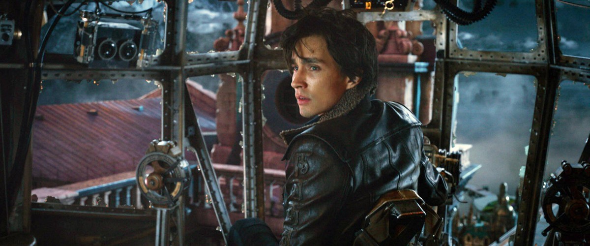 MORTAL ENGINES, Robert Sheehan, 2018. Universal Pictures/courtesy Everett Collection null ACHTUNG AUFNAHMEDATUM GESCH�TZT PUBLICATIONxINxGERxSUIxAUTxONLY Copyright: xUniversal/CourtesyxEverettxCollect ...