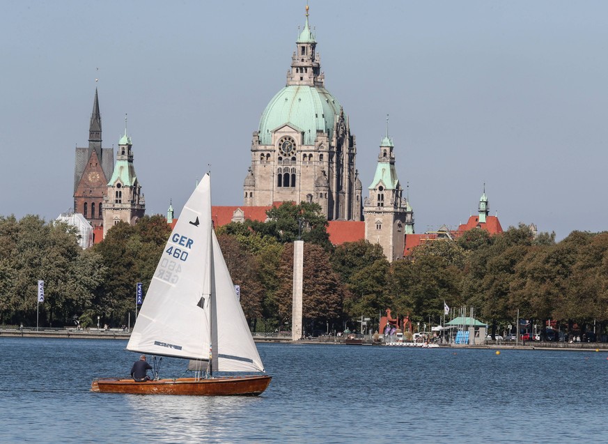 Hannover, Altweibersommer am Maschsee, Segelboote, *** Hannover Indian summer at the Maschsee sailboats