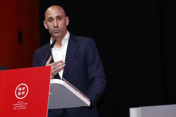 Spain: RFEF President Luis Rubiales does not resign after Jenni Hermoso s kiss controversy Luis Rubiales, President of the Royal Spanish Football Federation RFEF during the extraordinary Assembly call ...
