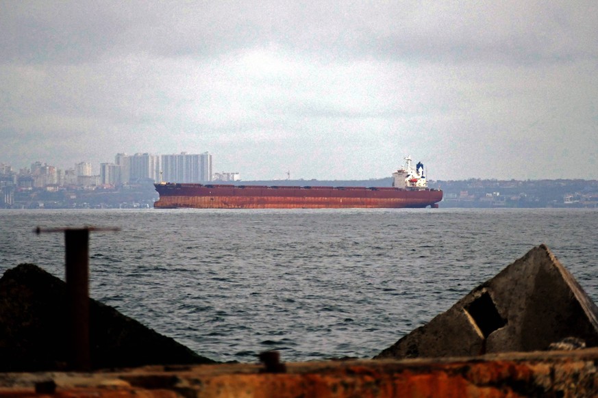 Ship in Odesa port ODESA, UKRAINE - APRIL 12, 2023 - A vessel is seen in the port upon arriving under the Black Sea Grain Initiative, Odesa, southern Ukraine.NO USE RUSSIA. NO USE BELARUS. Odesa Ukrai ...