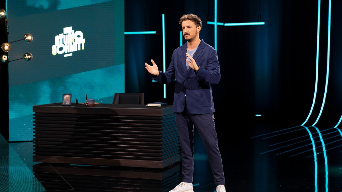 Tommi Schmitt ist Gastgeber der ZDFneo-Show &quot;Studio Schmitt&quot;.
