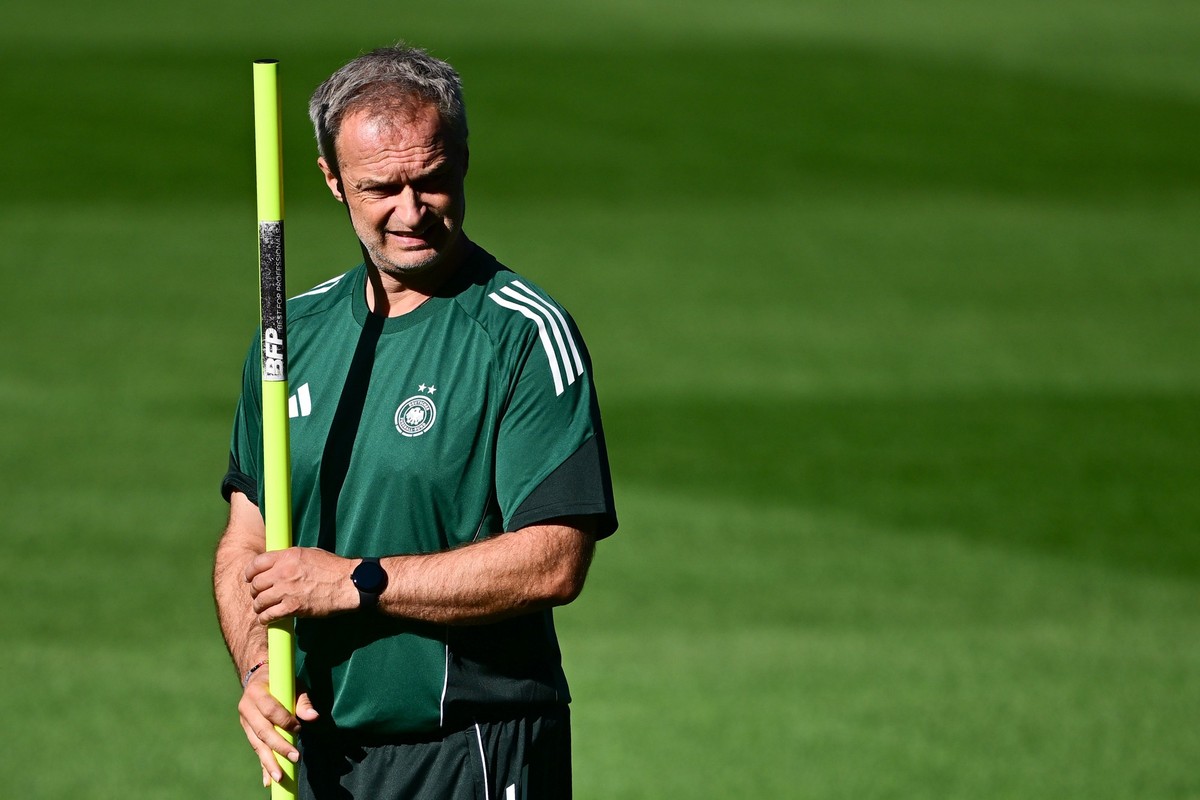 18.07.2025, Schweiz, Basel: Fußball: EM, Frauen, Vor dem Viertelfinale des deutschen Teams gegen Frankreich, Abschlusstraining: Christian Wück, Bundestrainer der Frauen-Nationalmannschaft des DFB. Fot ...