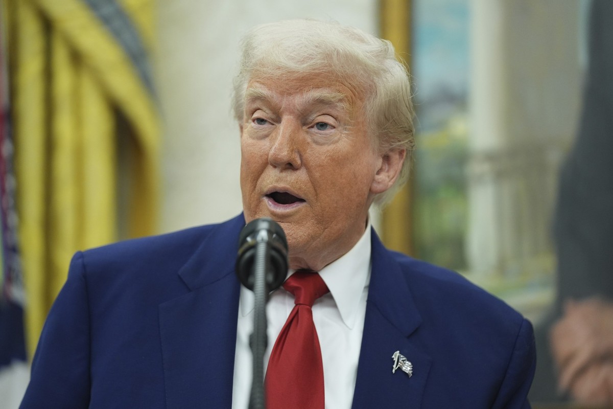 President Donald Trump speaks during a swearing in ceremony for interim U.S. Attorney General for the District of Columbia Jeanine Pirro, Wednesday, May 28, 2025, in the Oval Office of the White House ...