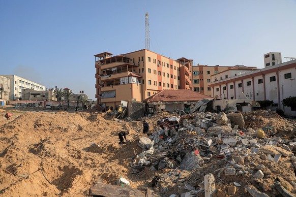 240229 -- KHAN YOUNIS, Feb. 29, 2024 -- The Nasser Hospital is seen in the southern Gaza Strip city of Khan Younis, Feb. 28, 2024. Nasser Hospital, the second-largest hospital in Gaza Strip, stopped o ...