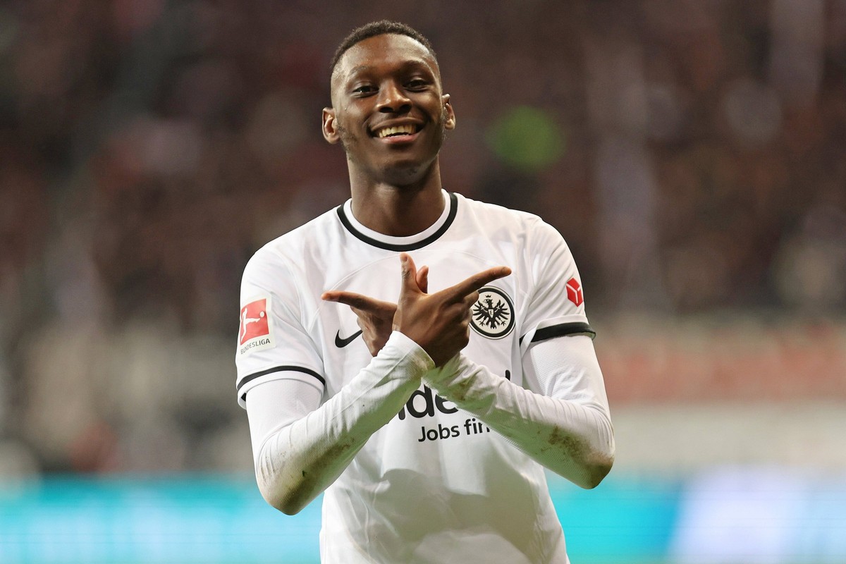 Torjubel zum 2:0 durch Torschützen Randal Kolo Muani Eintracht Frankfurt , Nr. 9 , Eintracht Frankfurt - TSG Hoffenheim, Fussball Bundesliga, 1. Bundesliga, Saison 2022/2023, 14. Spieltag, 09.11.2022, ...