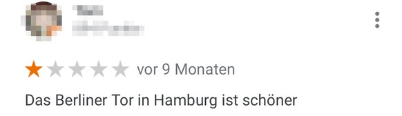 Google-Rezension über das Brandenburger Tor in Berlin. Viele Menschen bewerteten ihren Besuch beim Brandenburger Tor. Nicht alle positiv. Und nicht alle ernst gemeint. So beschweren sich die User:inne ...