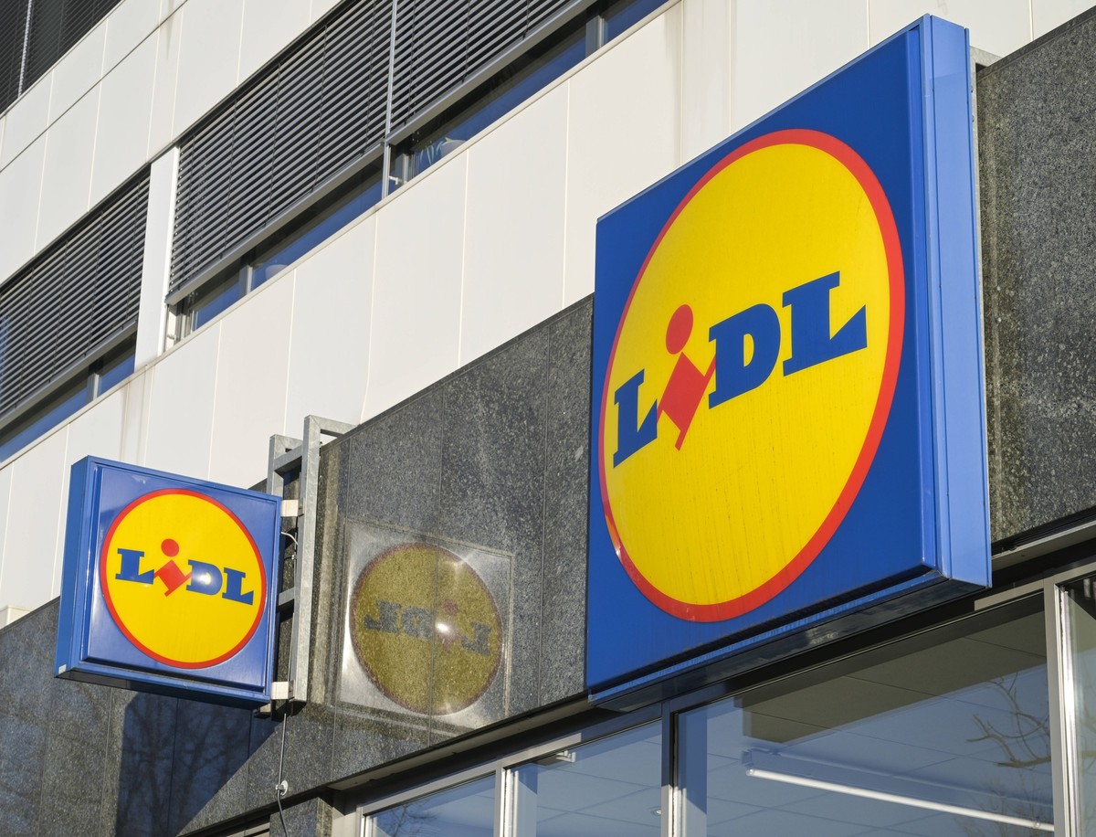 Lidl Markt, Berlin, Deutschland *** Lidl store, Berlin, Germany