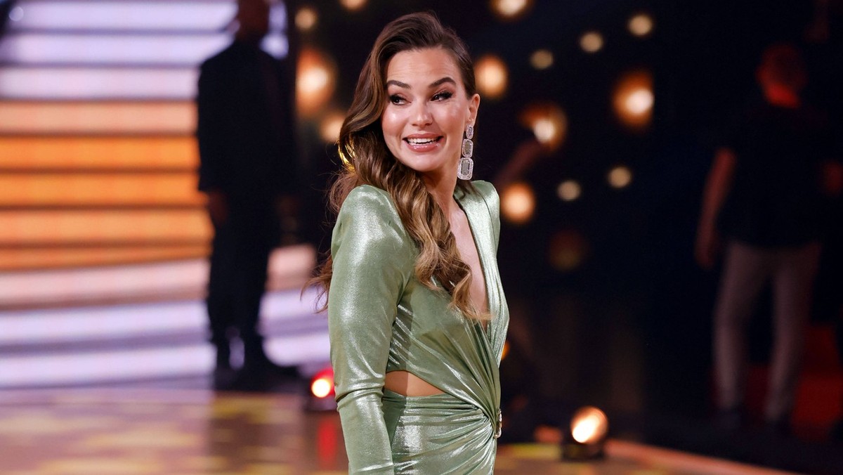 Tänzerin Renata Lusin bei der 16. Staffel der RTL-Tanzshow Let s Dance im MMC Coloneum. Köln, 14.04.2023 NRW Deutschland *** Dancer Renata Lusin at the 16 season of RTL dance show Let s Dance at MMC C ...