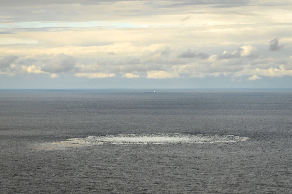 BORNHOM 2022-09-29 Gasläckan vid Nord stream 2 utanför Bornholm, bild tagen den 29 september av Danska försvaret. BORNHOM DANMARK x10500x *** BORNHOM 2022 09 29 The gas leak at Nord stream 2 outside B ...